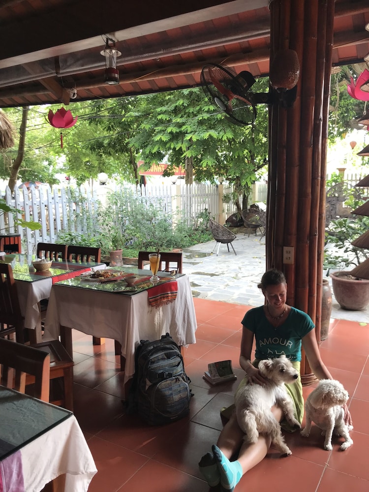 Chez Loan Hotel 30/48
