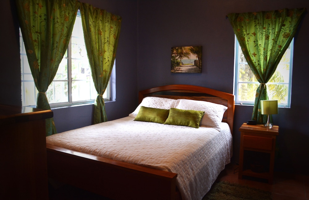 3 BEDROOMS, APARTMENT
