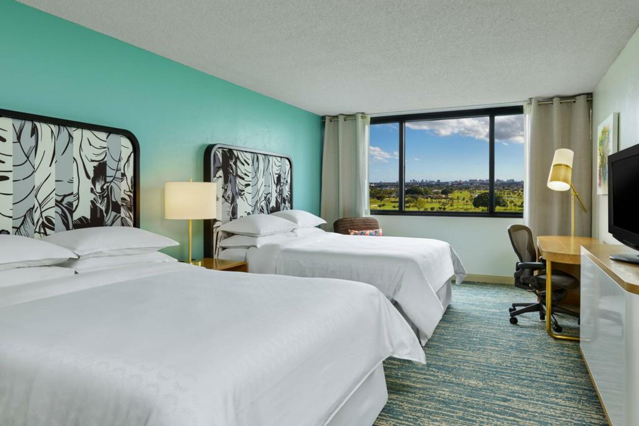 Room, 1 King or 2 Queen Beds
