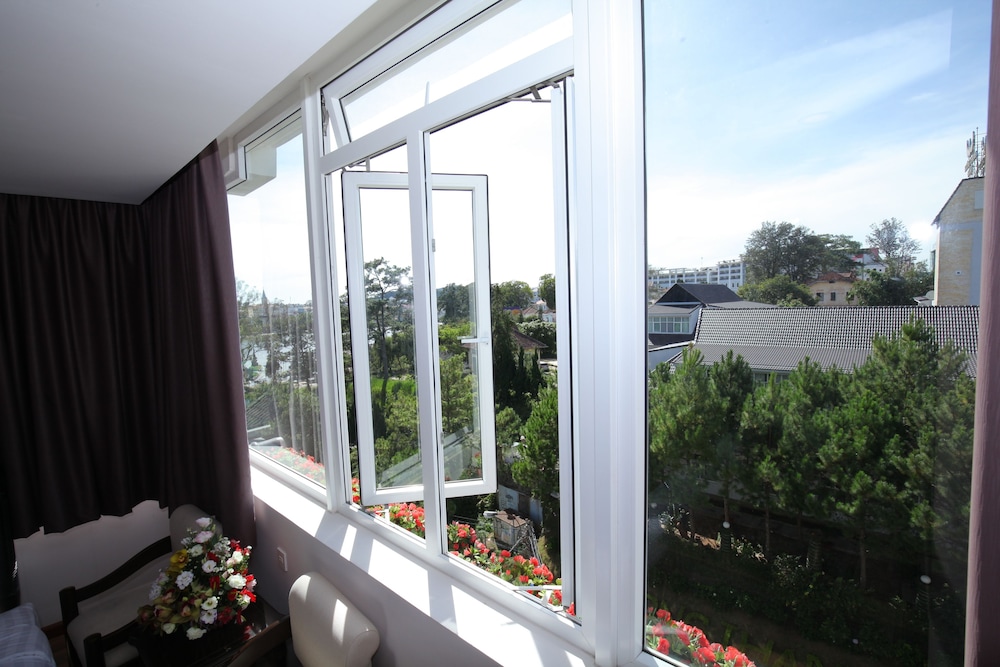 Kings Hotel Dalat 6/34
