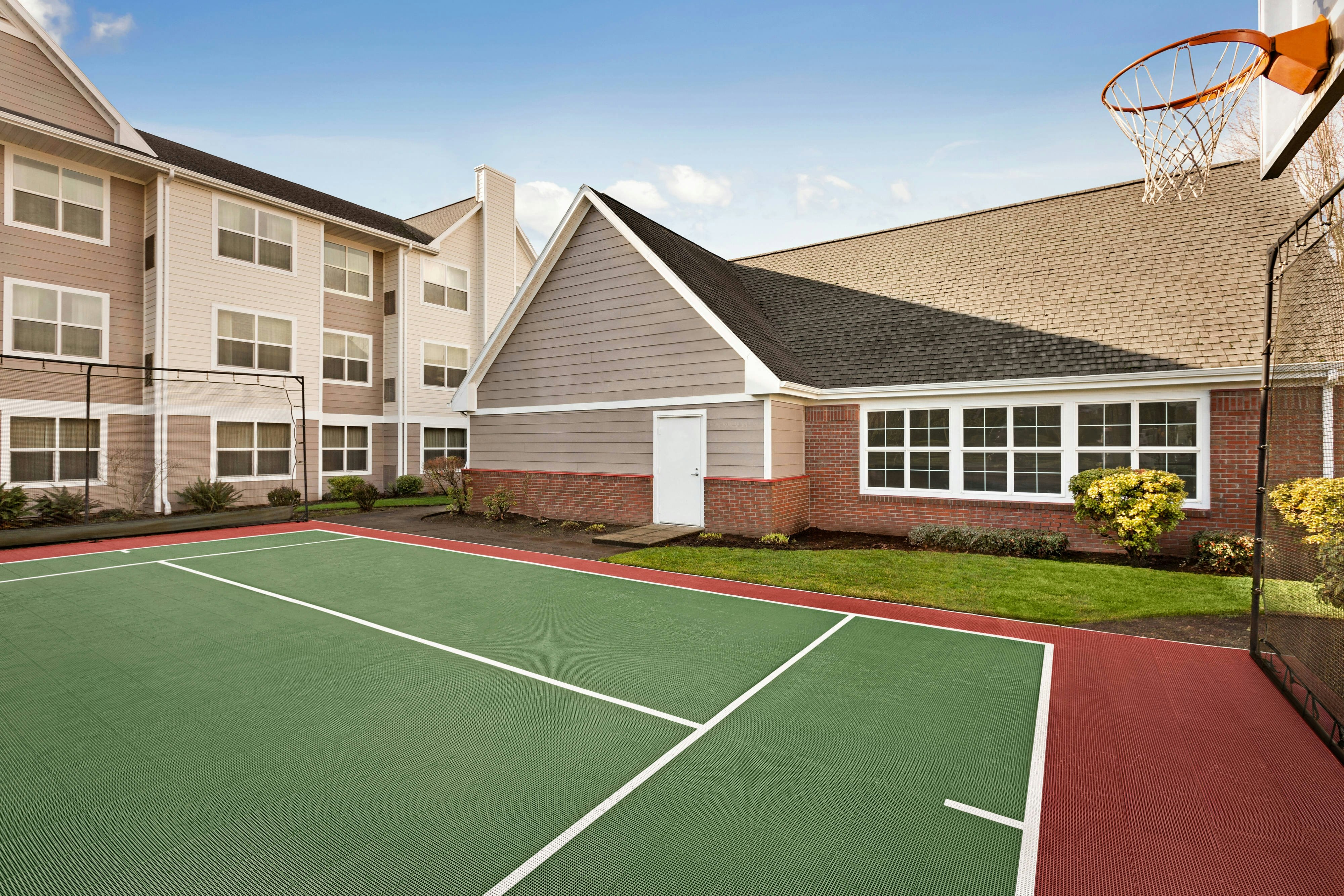 Residence Inn Salem 24/41