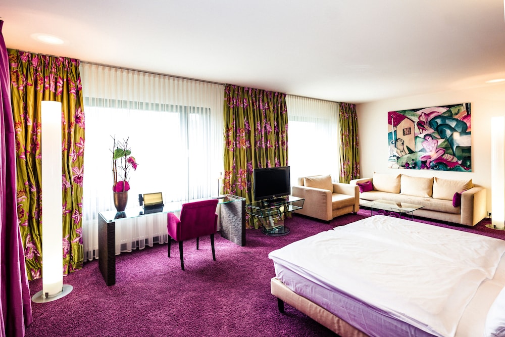 1 Bedroom, Junior Suite, King Bed