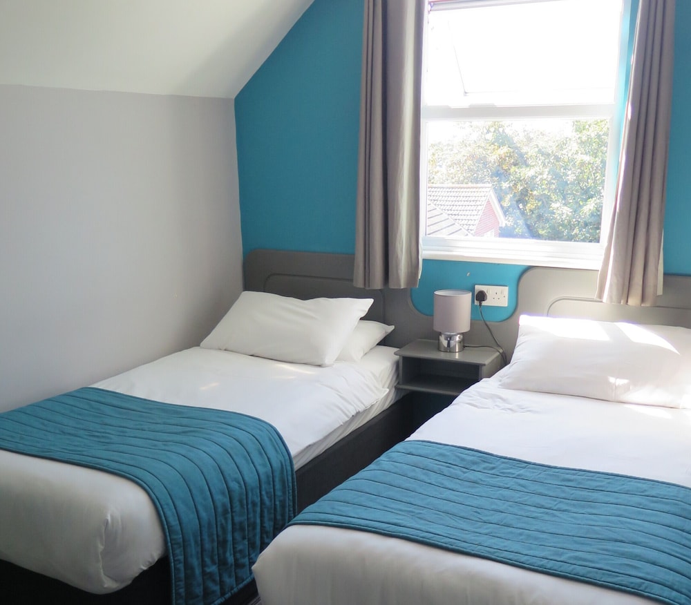 Oyster Fleet Hotel 9/41