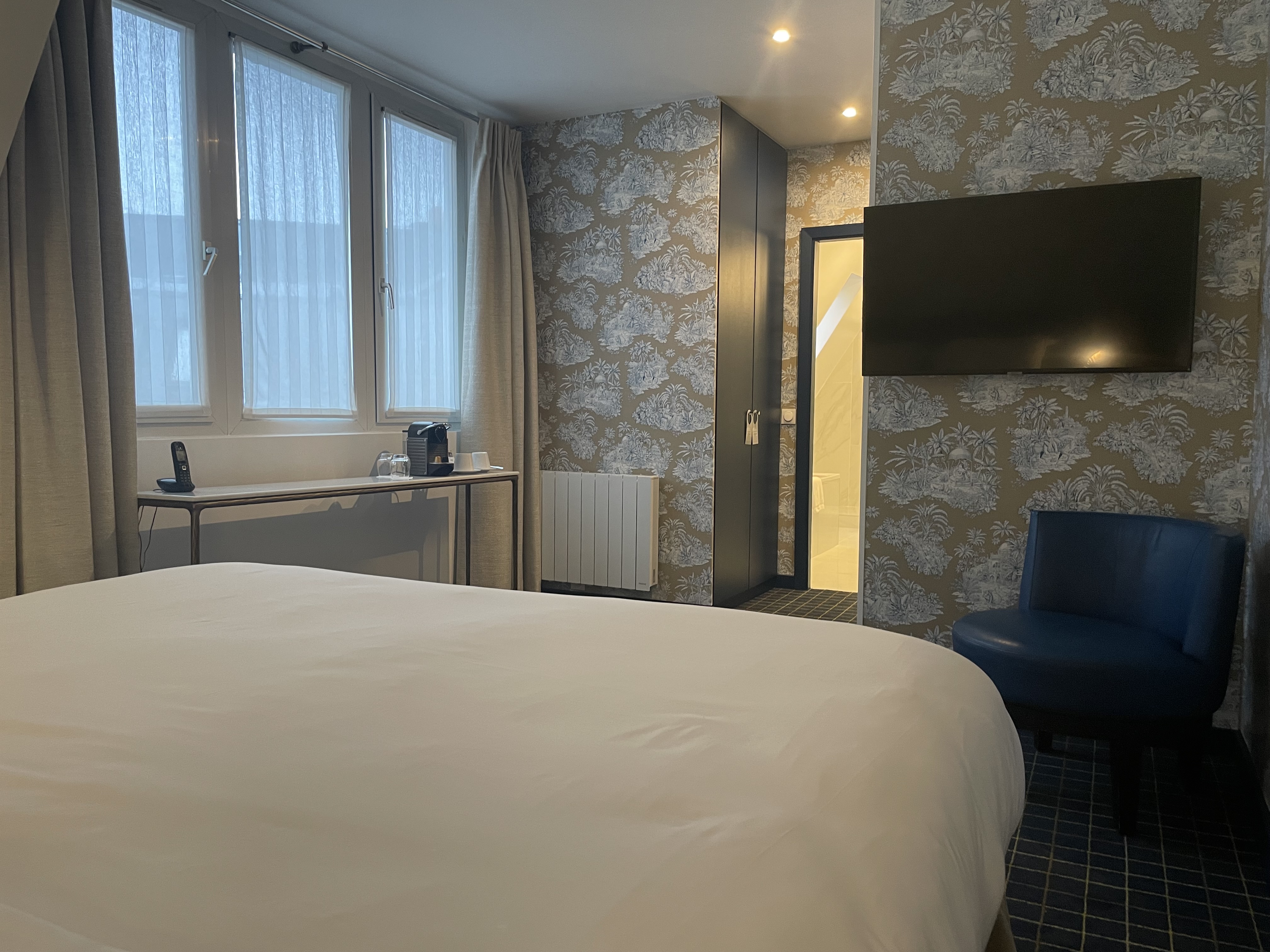 غرفة ديلوكس بسرير كينج، Hotel Pergolese - Paris Champs Elysees 2/5