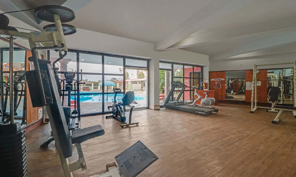 Treebo Premium Blue Mountain Country Club And Resort 20/30