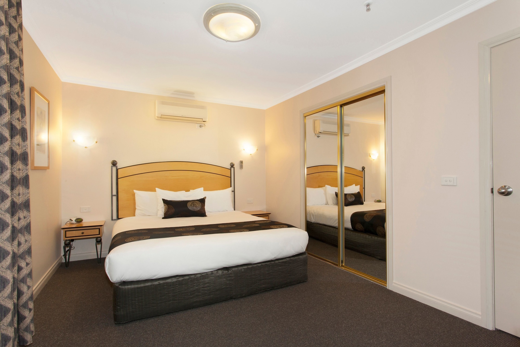 1 BEDROOM, APARTMENT