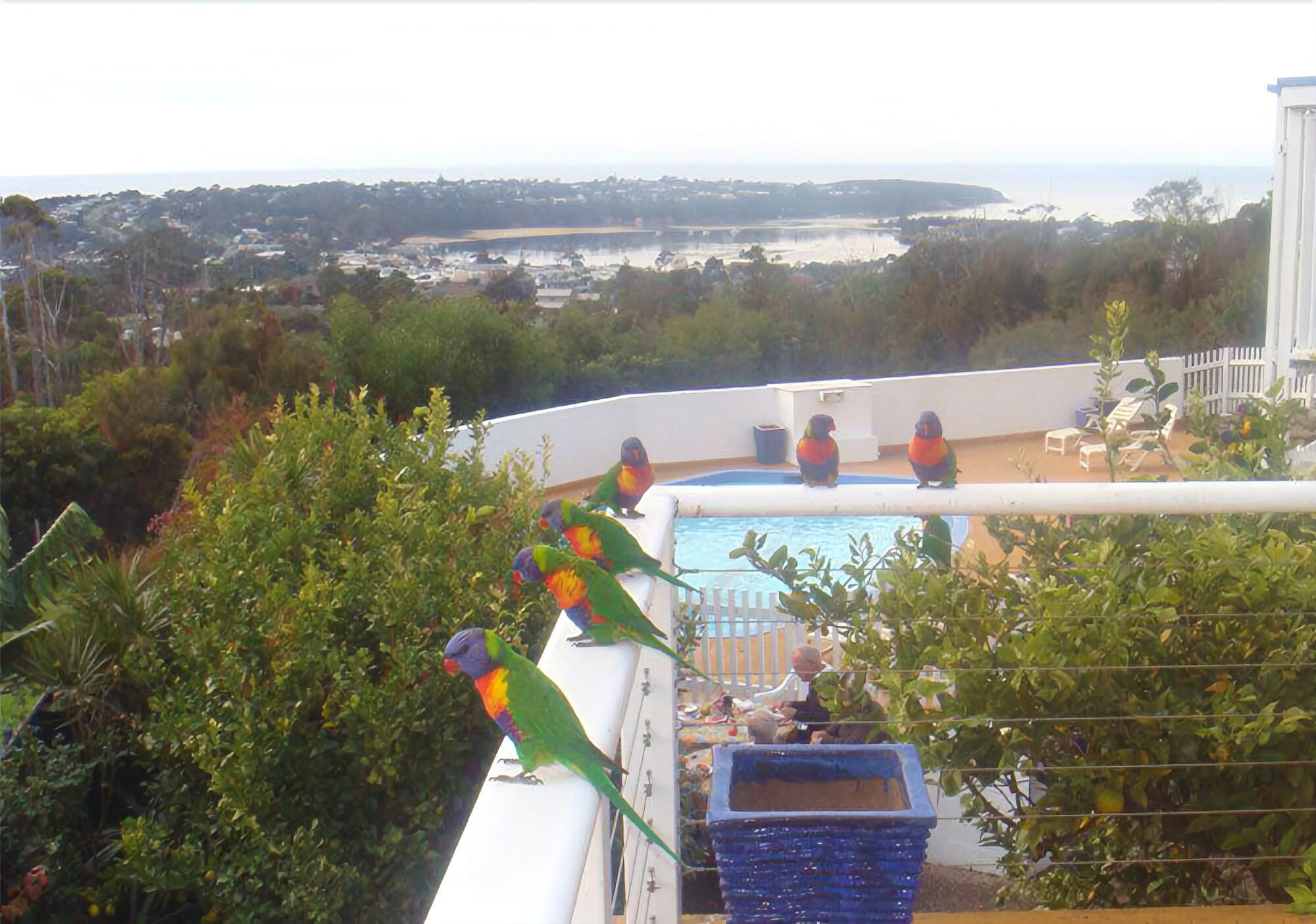 KINGFISHER MOTEL 28/30