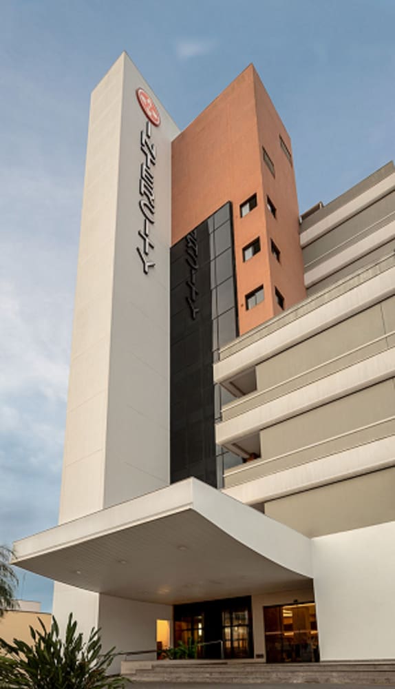 Hotel Intercity Cuiaba