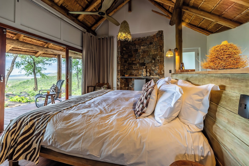 Buffalo Ridge Safari Lodge 13/50
