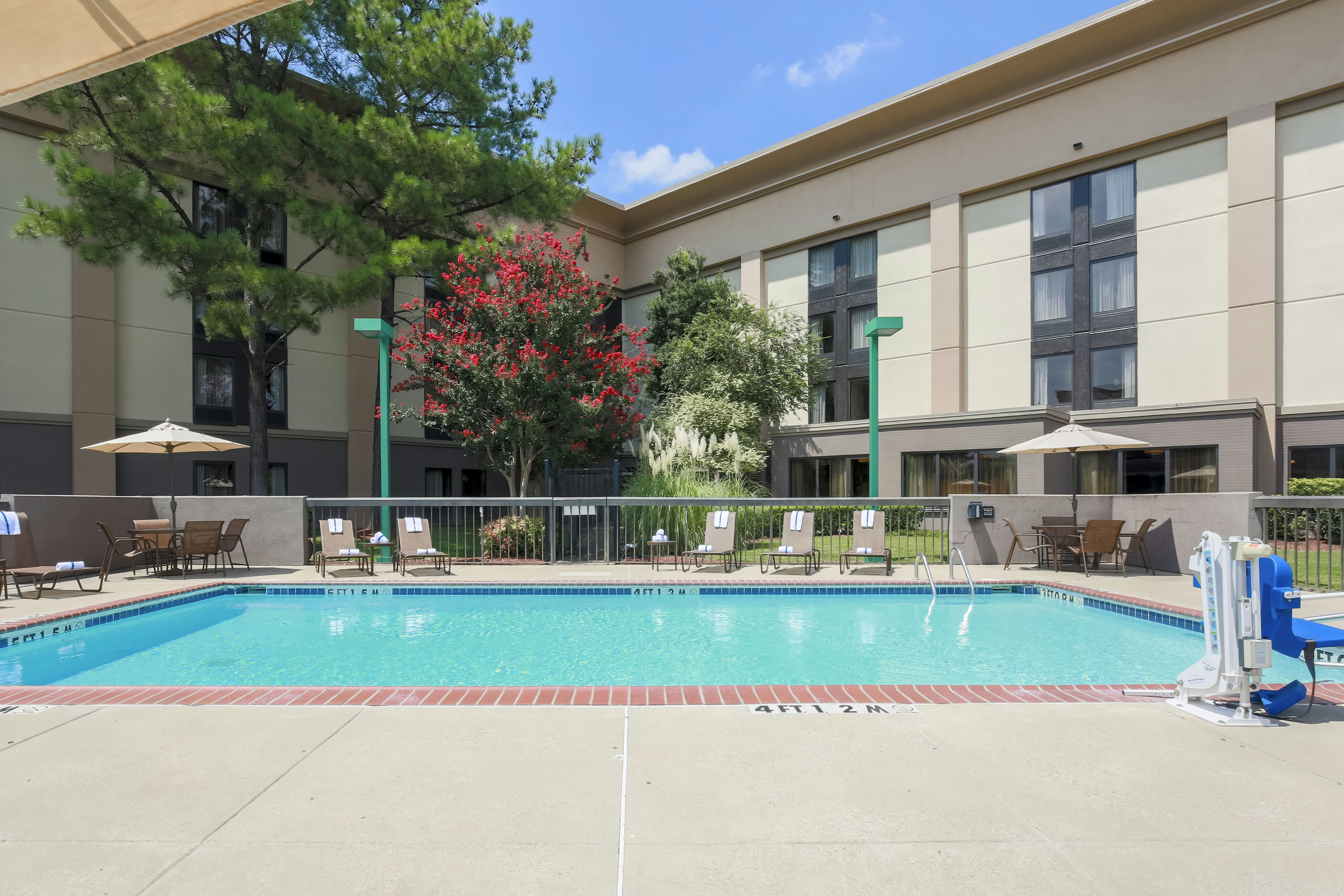 Hampton Inn Memphis-Walnut Grove/Baptist Hospital East 38/41