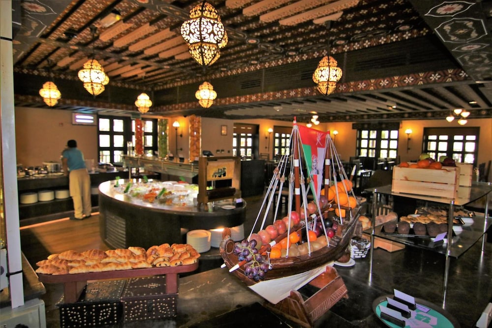 Azimut Hotel Musandam 49/68