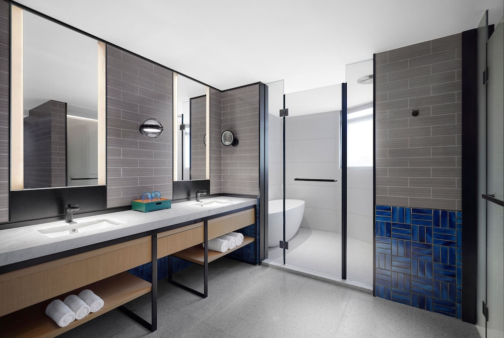 Four Points by Sheraton Shenzhen Bao'an 36/36