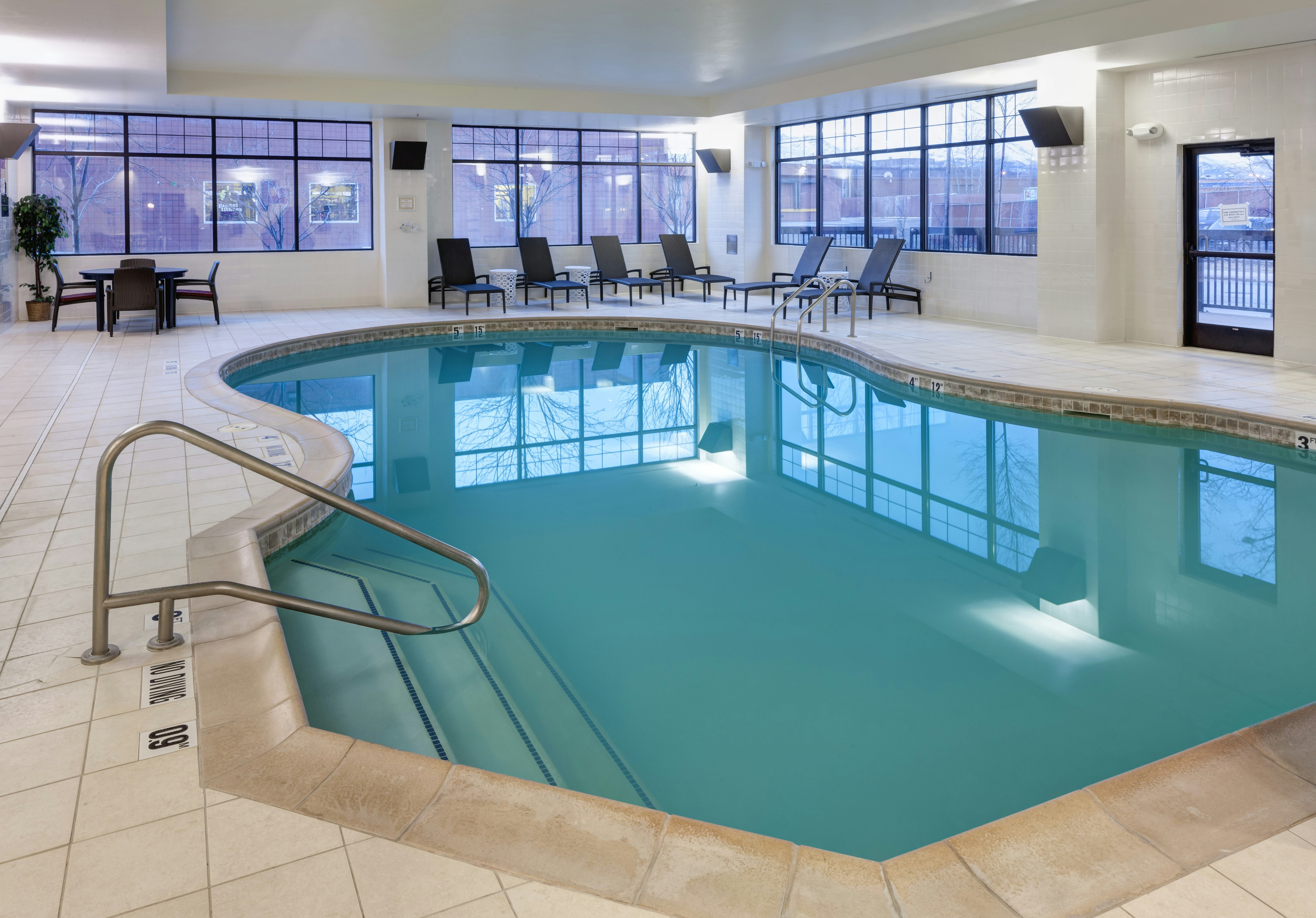 Embassy Suites by Hilton Anchorage 21/52