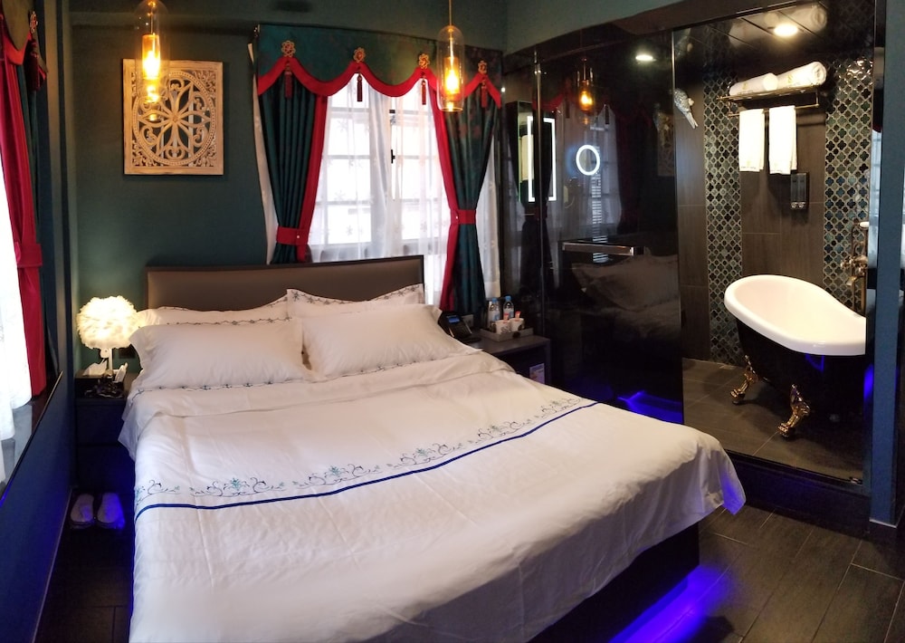 Star City Hotel - Causeway Bay 33/34
