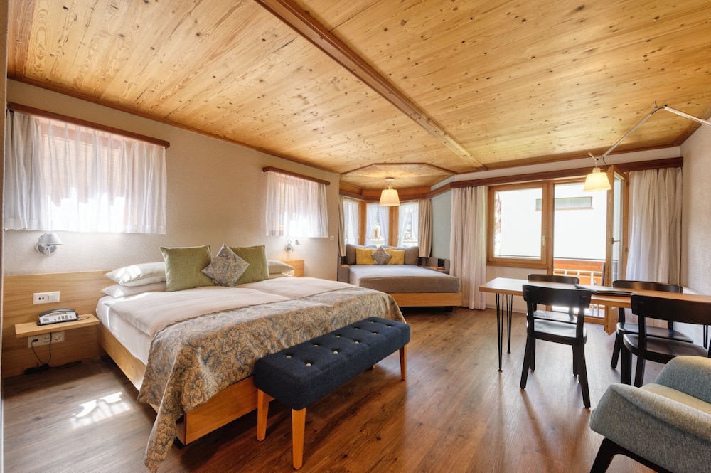 JUNIOR SUITE, BALCONY
