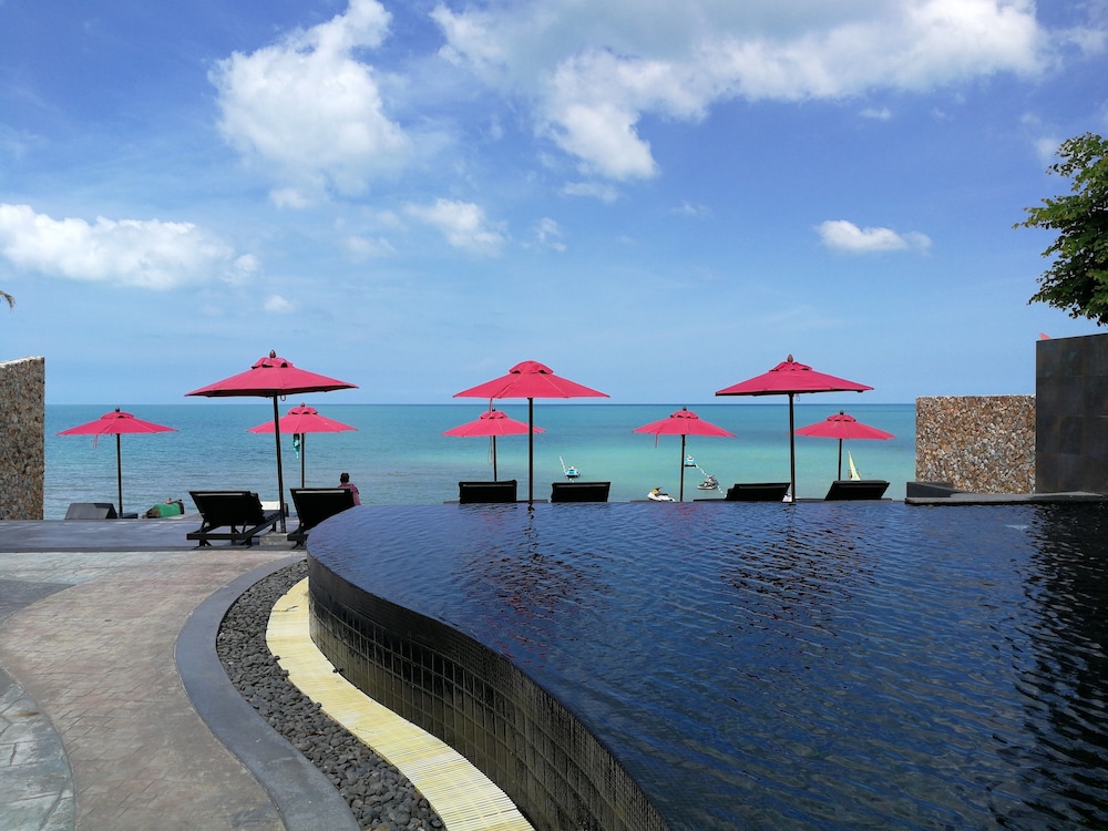 KIRIKAYAN BOUTIQUE RESORT 58/72