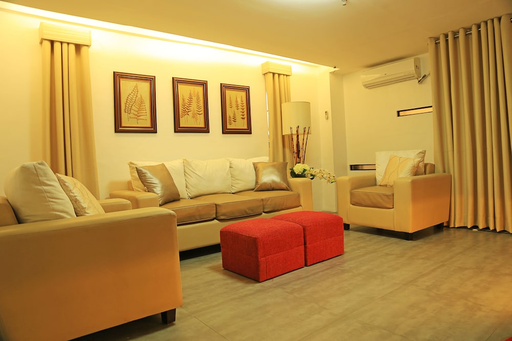 Travelbee Business Inn 33/49