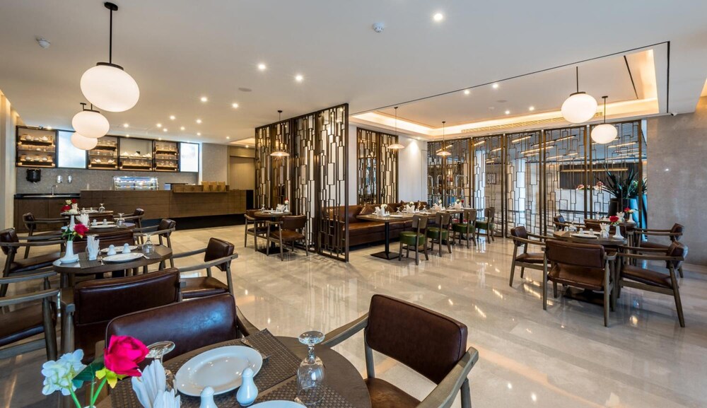 بودل كورنيش(Boudl Cornish) 44/48