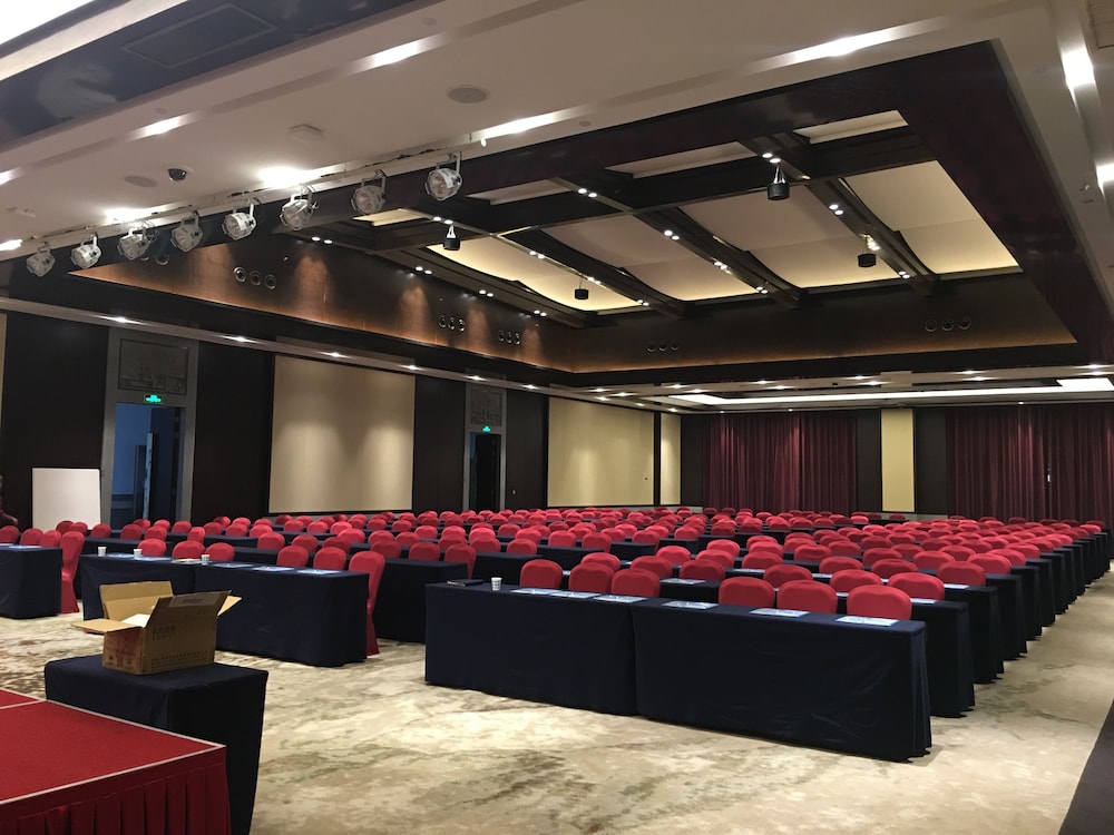 Amitabha Hotel 40/47