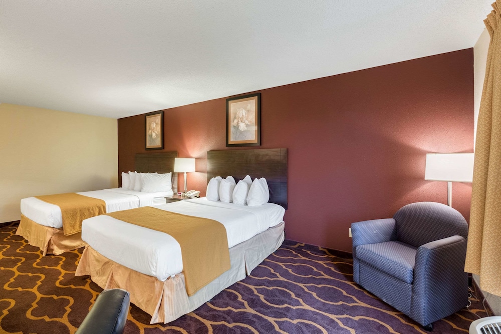 Quality Inn Kearney NE 11/23