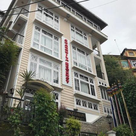 Hotel Shangri-La Regency 2/42