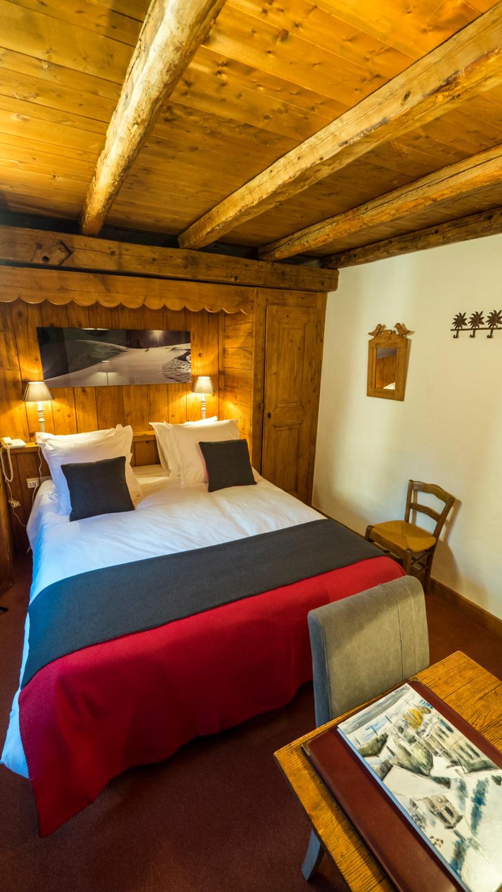 Standard, Double Bed, Forest View، Le Merilys 6/8