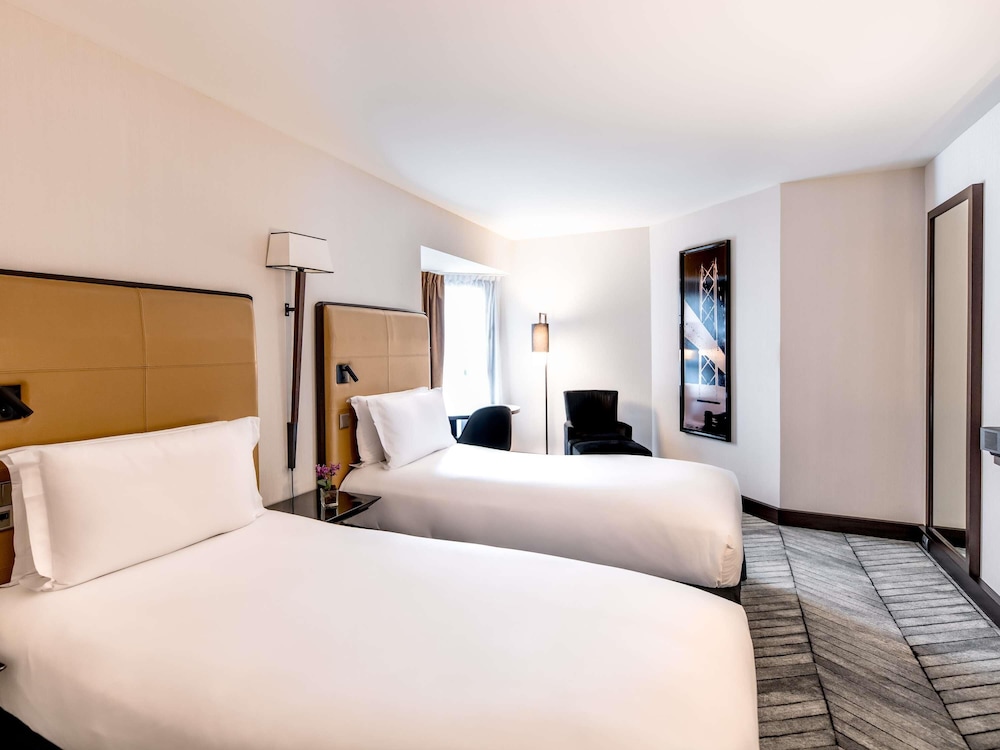 Luxury, Twin Beds, Sofitel Lisbon Liberdade 3/5