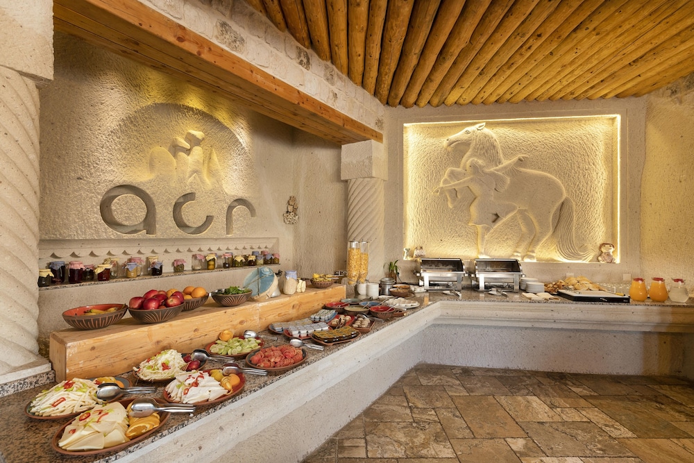 Acer Cave Hotel 37/67
