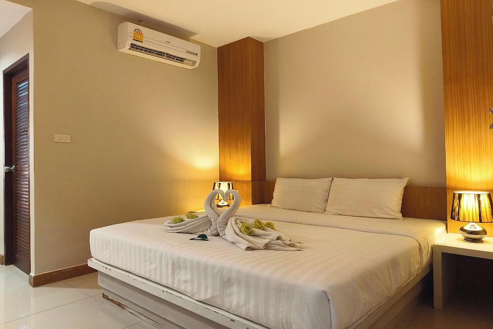 The Little Nest Hotel 18/49