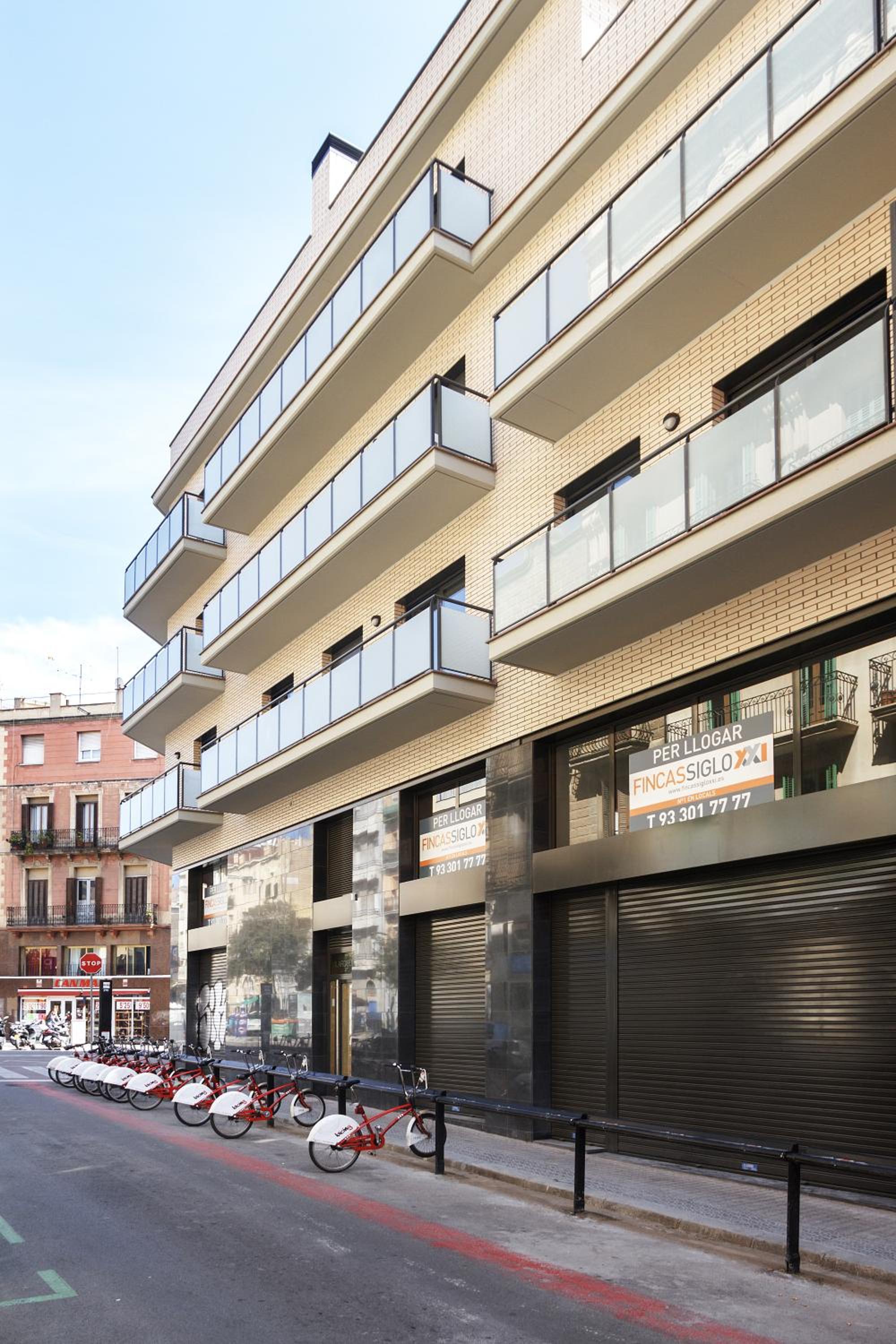 Feelathome Plaza Apartments 40/51