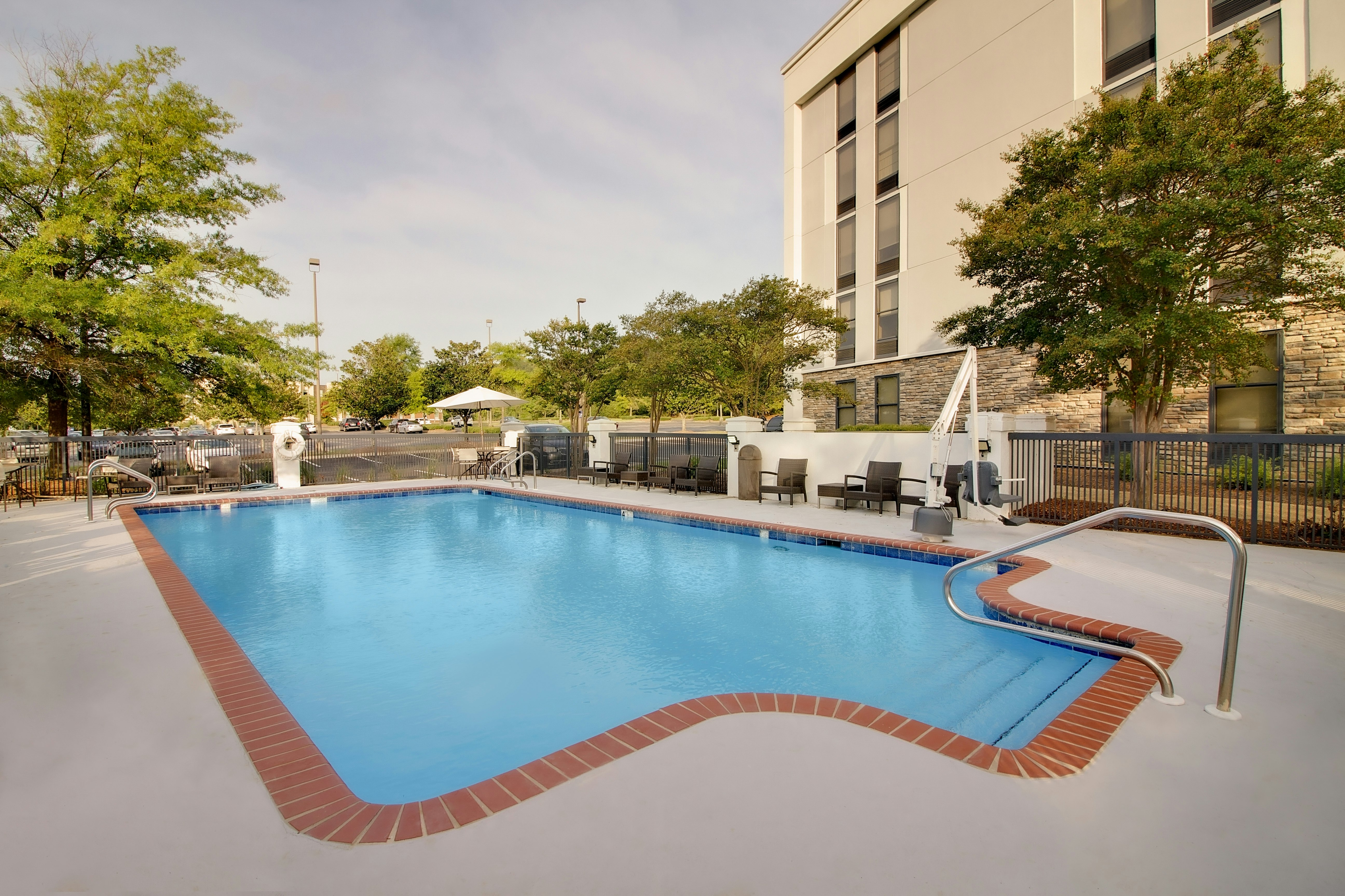 Hampton Inn Birmingham Colonnade 280 15/32