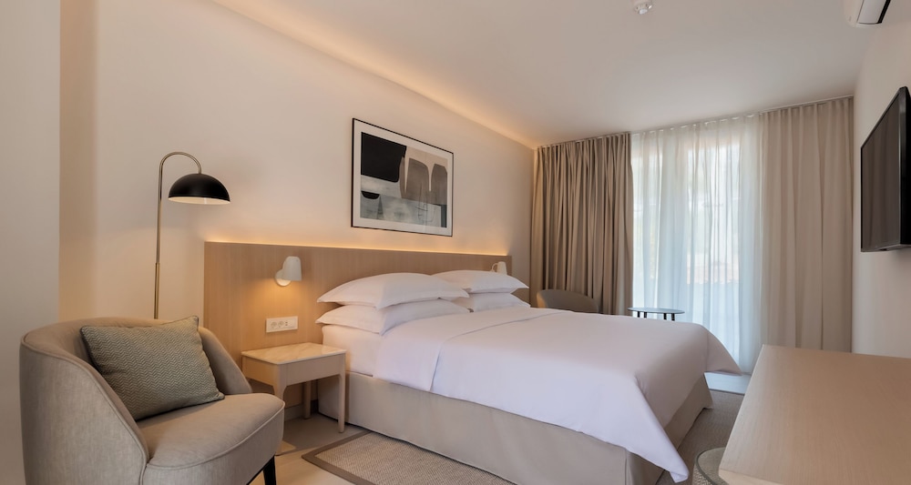 Plus, Family, Twin Beds, Sofa, Balcony