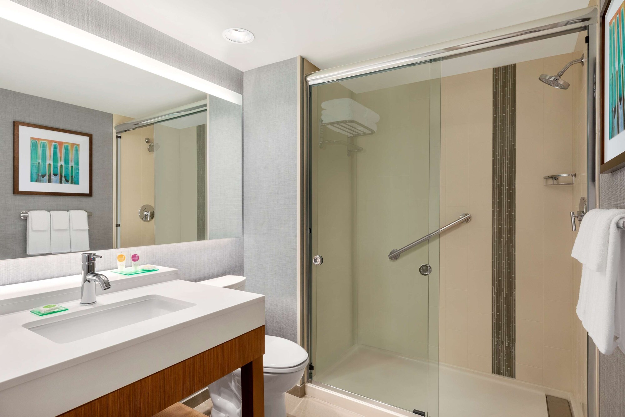 غرفة بسرير كينج مع أريكة، Hyatt Place Virginia Beach Town Center 3/4