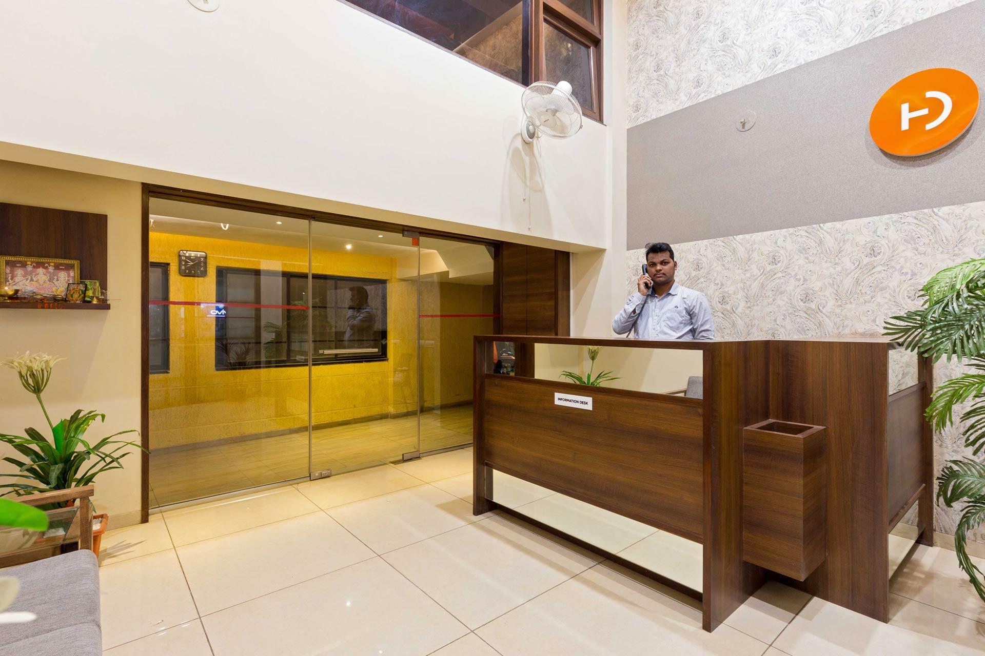 Hotel Darshan 2/18
