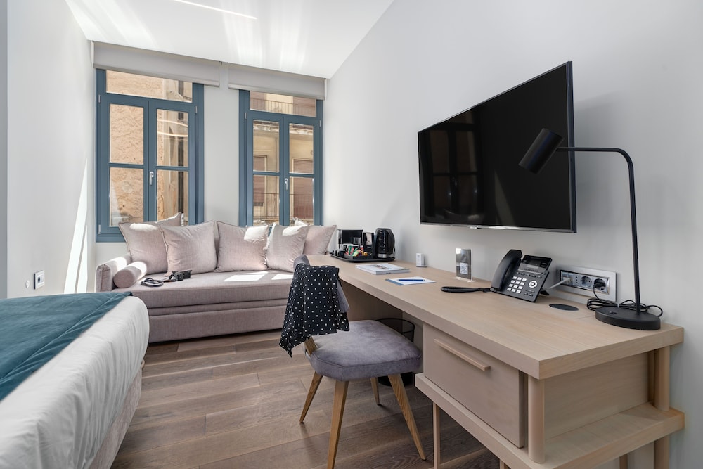 Hellenic Vibes Smart Hotel 15/50