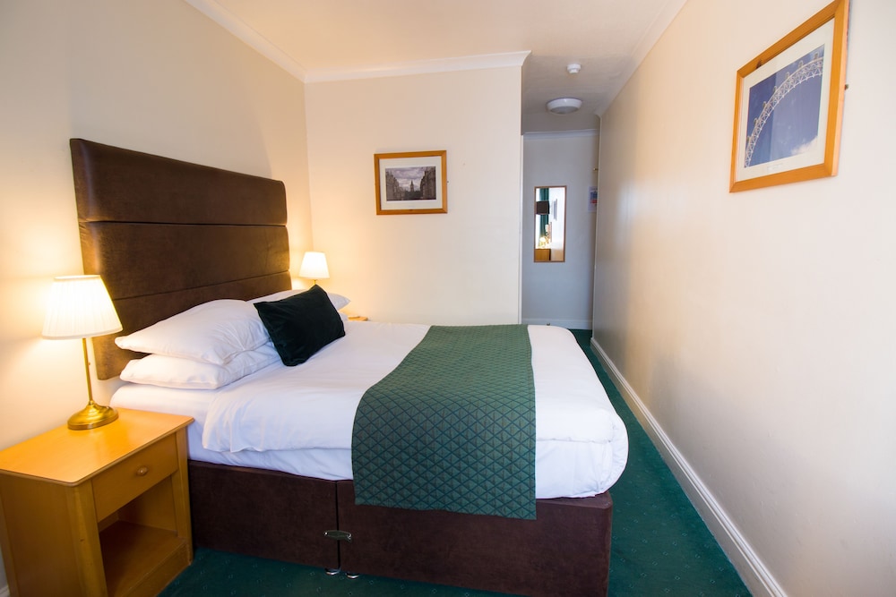 London Town Hotel 27/69