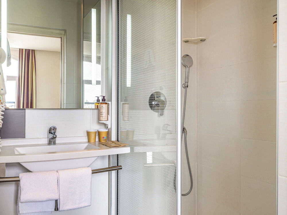 Mercure Lille Roubaix Grand Hotel 72/72
