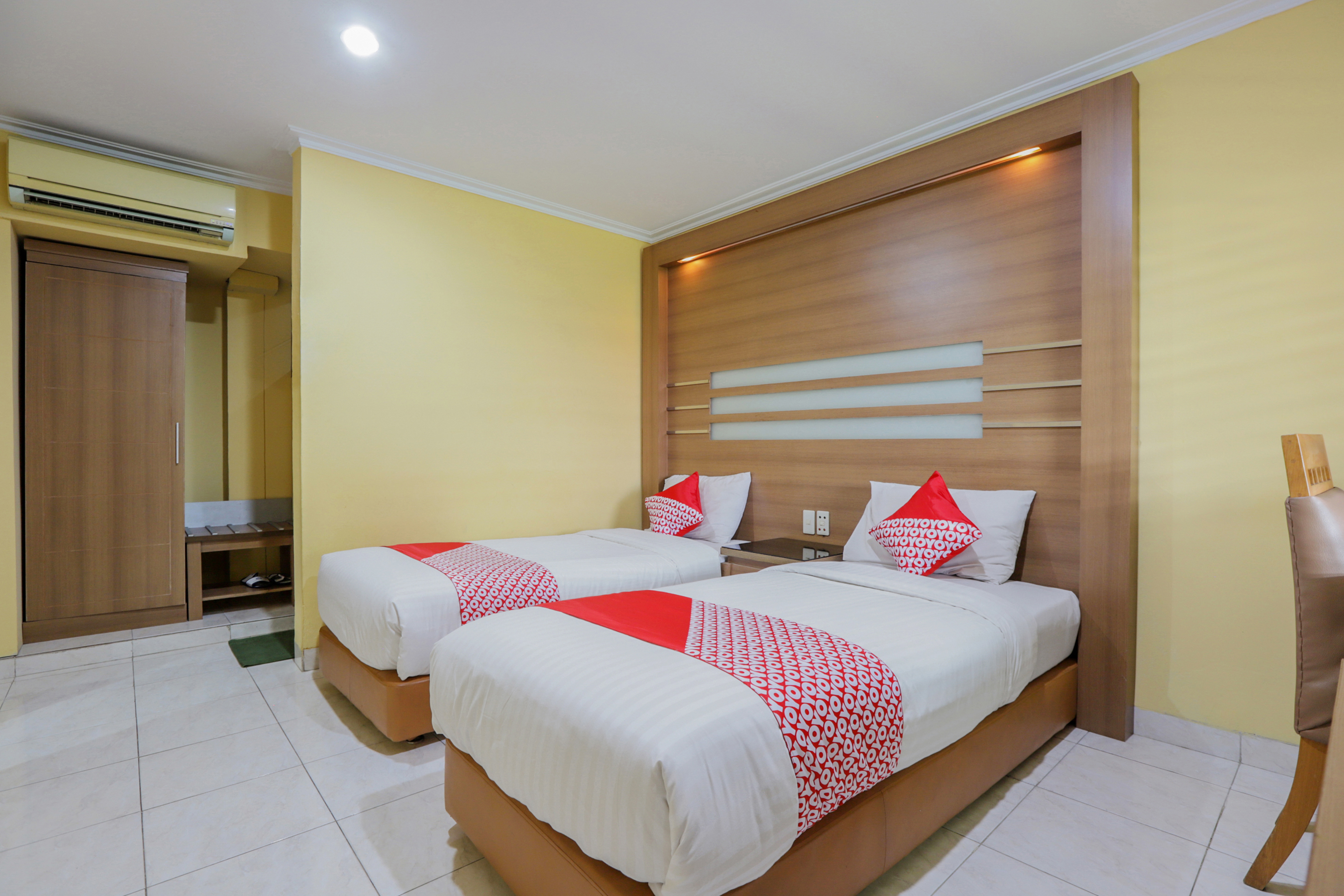 غرفة قياسية بسريرين منفصلين، OYO 918 Hotel Senen Indah Syariah 3/6