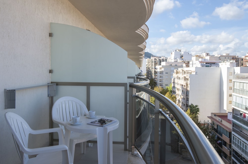Bahia Calpe Hotel by Pierre and Vacances 63/69