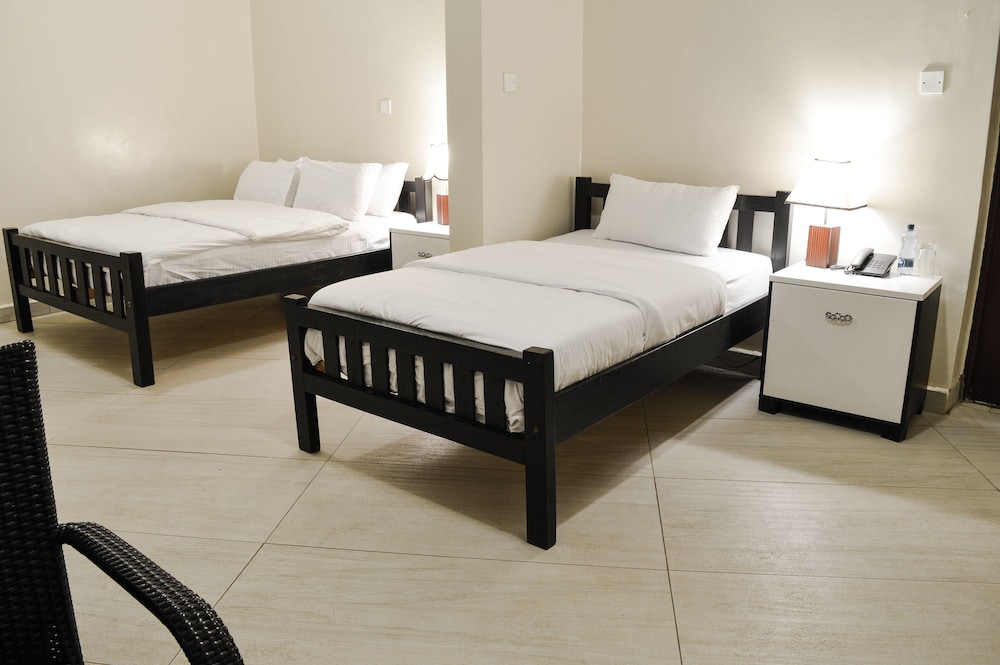 Jewelstone Hotel 32/69