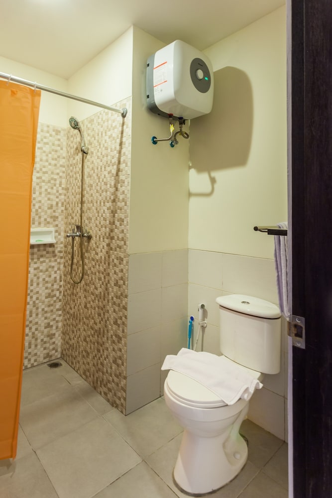 MAHATMA RESIDENCE 34/36