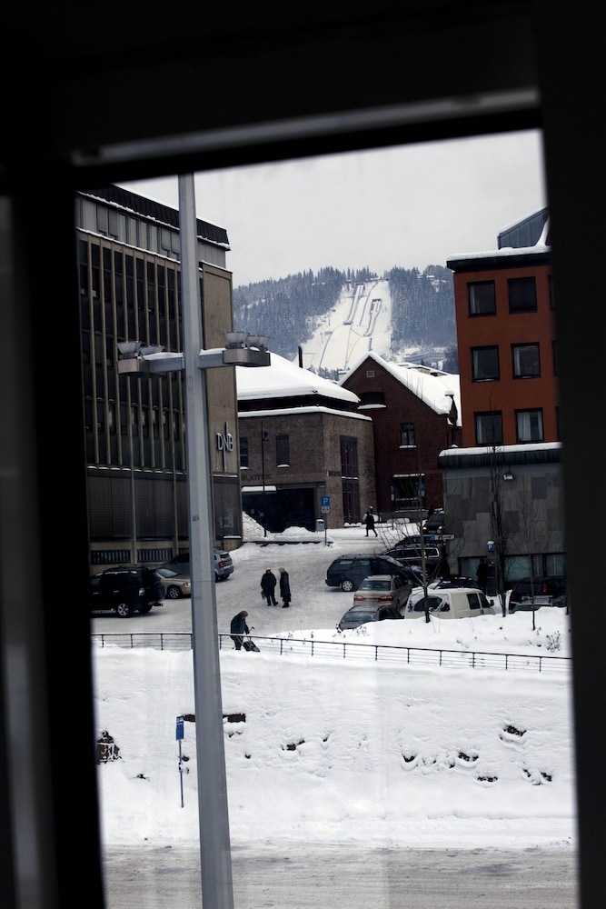 Lillehammer Station Hotel & Hostel 46/49