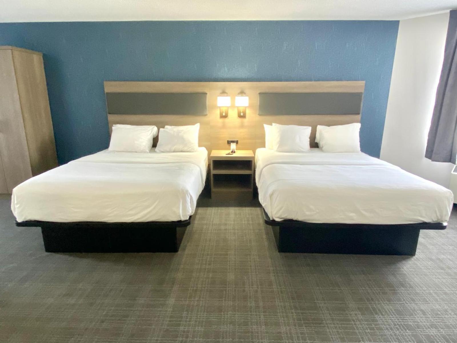 Room, 2 Queen Beds, Pet Friendly, Ground Floor