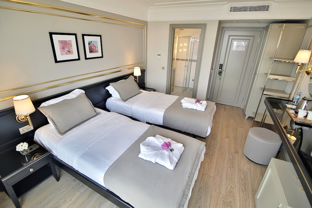 REO Hotel & Spa 21/69