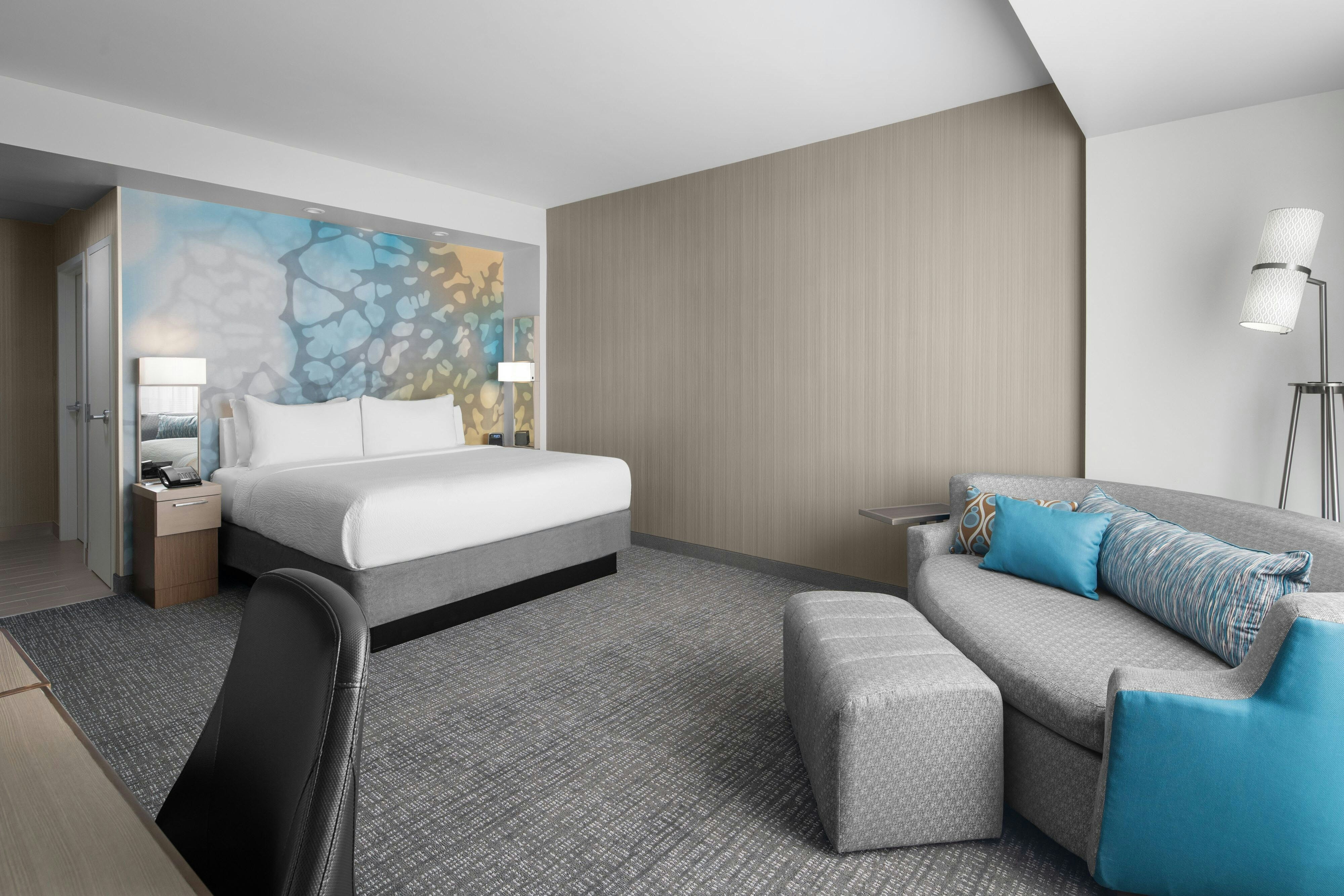 Courtyard by Marriott Clearwater Beach 9/14