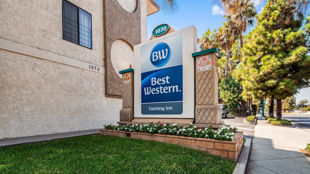 Best Western Courtesy Inn - Anaheim Park Hotel 2/31