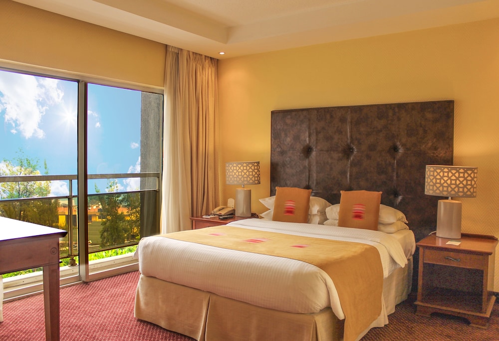 Hotel Des Mille Collines 17/55