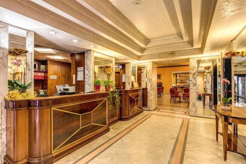 Hotel San Remo 5/63