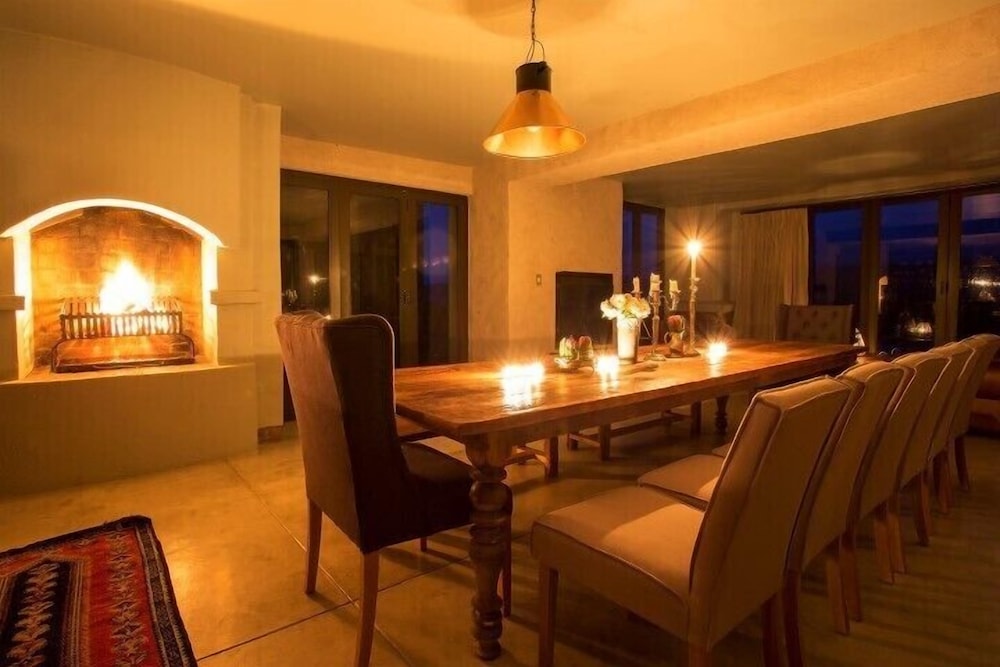 Mount High Luxury Country House 28/37