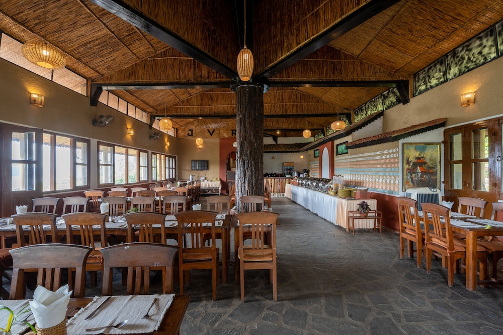 Jungle Villa Resort Chitwan 18/28
